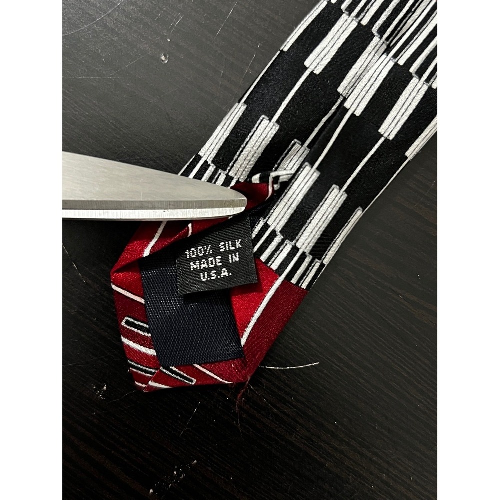 Ferracci Mens Silk Tie Red Black Silver Geometric Piano Key Music Theme USA Made - Picture 5 of 7